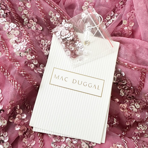 Mac Duggal • Cap Sleeve Boat Neck Gown - Picture 6 of 16